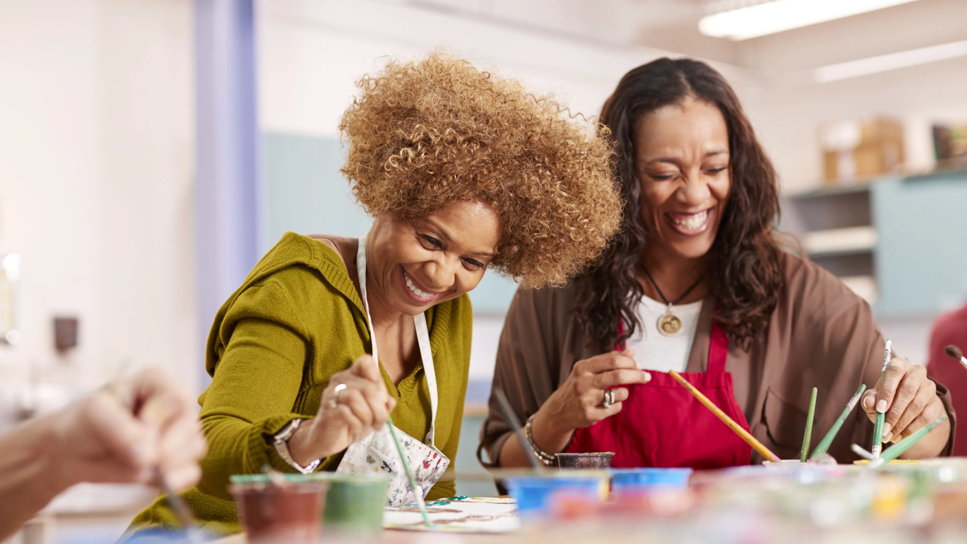 women painting